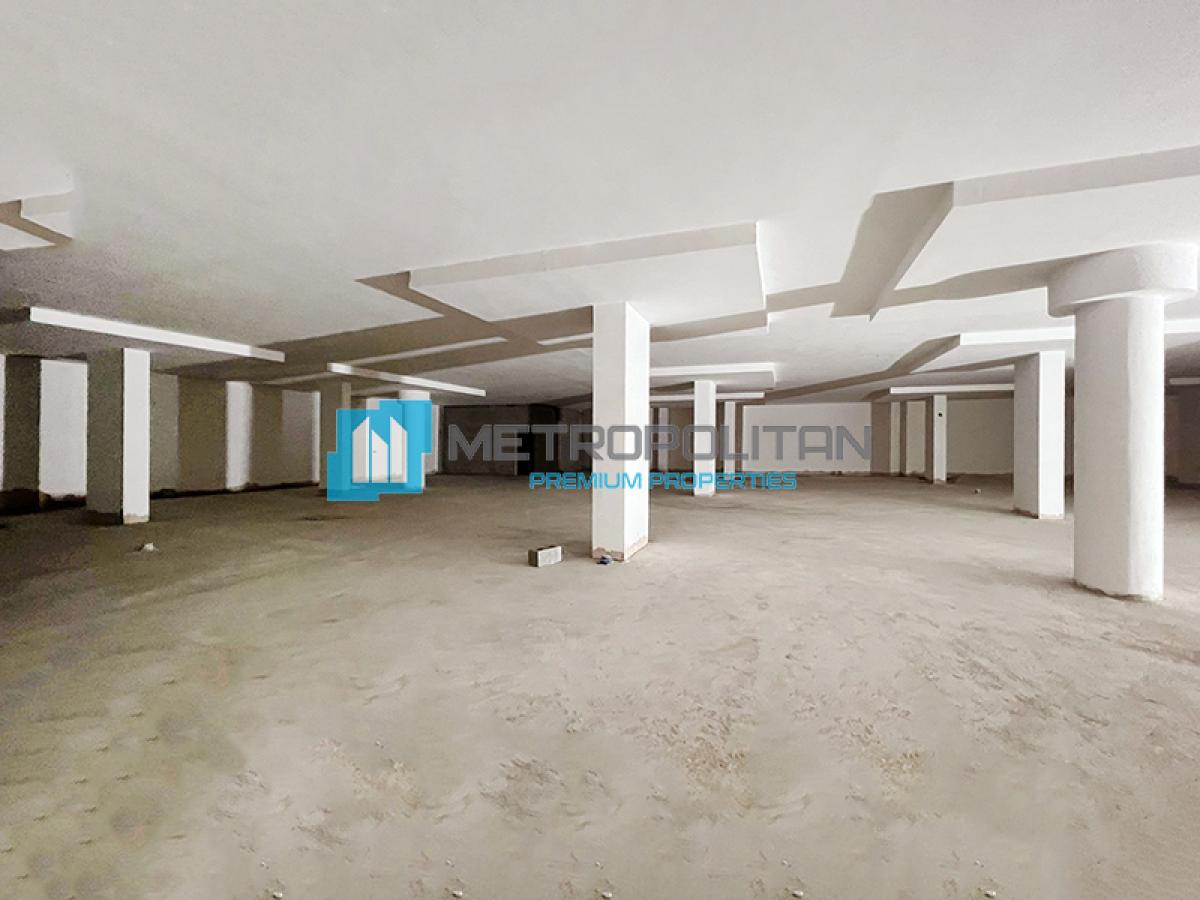Picture of Commercial Building For Sale in Umm Suqeim, Dubai, United Arab Emirates