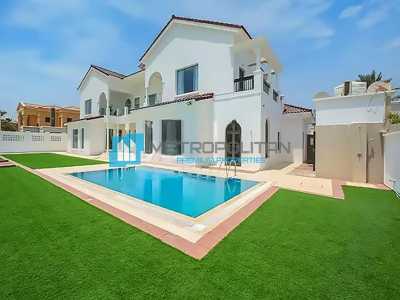 Villa For Sale in
