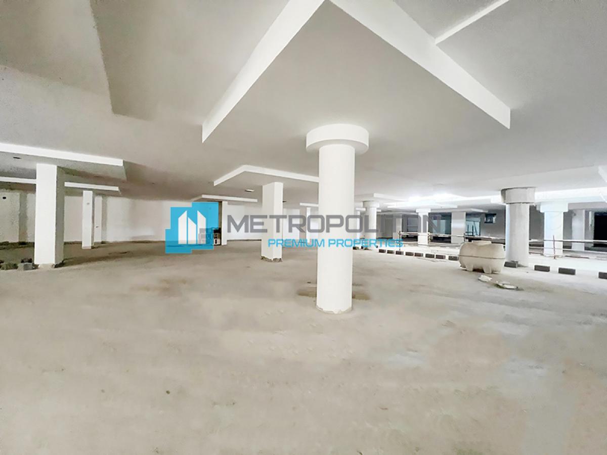 Picture of Commercial Building For Sale in Umm Suqeim, Dubai, United Arab Emirates