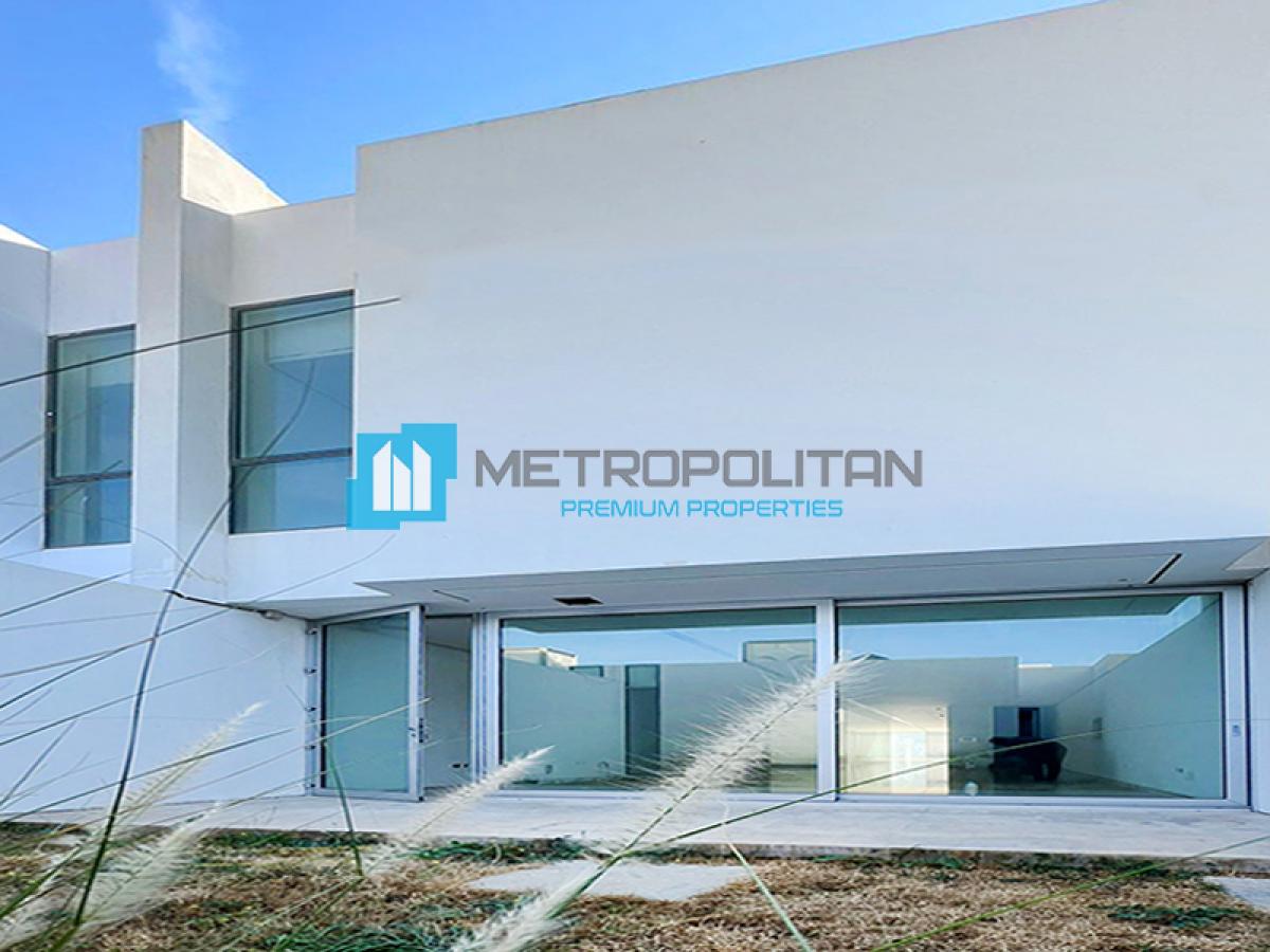 Picture of Villa For Rent in Jumeirah, Dubai, United Arab Emirates