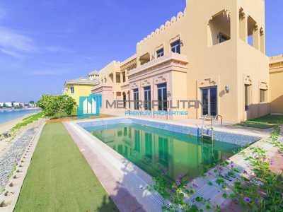 Villa For Sale in Palm Jumeirah, United Arab Emirates