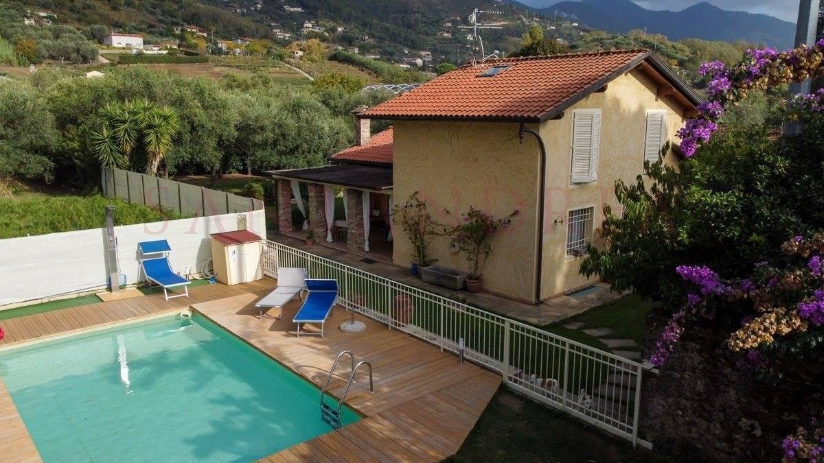 Picture of Home For Sale in Pietrasanta, Tuscany, Italy
