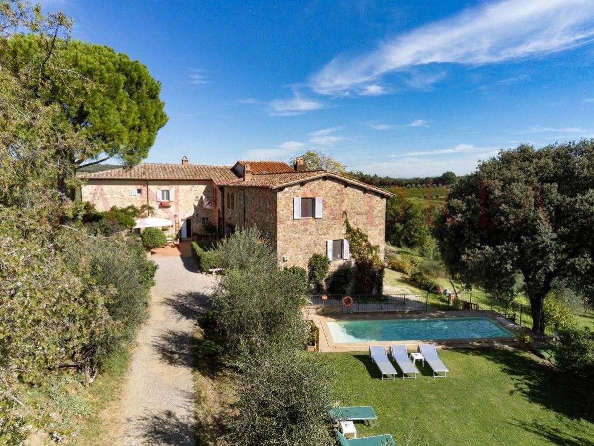 Picture of Villa For Sale in Castelnuovo Berardenga, Tuscany, Italy