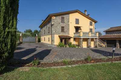 Villa For Sale in Capannori, Italy