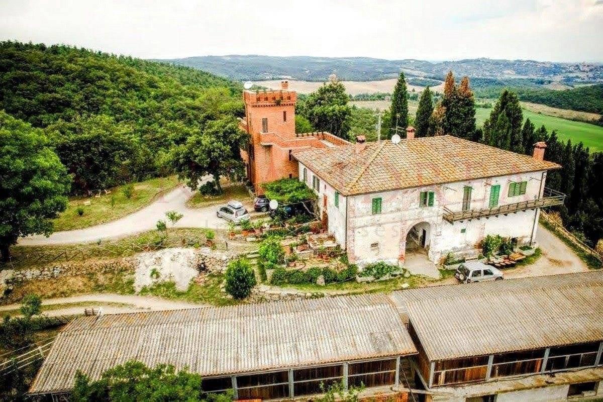 Picture of Home For Sale in Trequanda, Tuscany, Italy