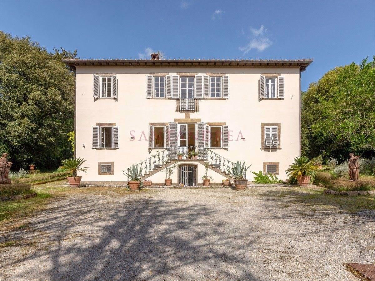 Picture of Villa For Sale in Lucca, Tuscany, Italy