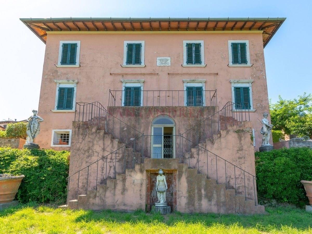Picture of Villa For Sale in Massarosa, Tuscany, Italy