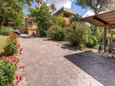 Villa For Sale in Rosignano Marittimo, Italy