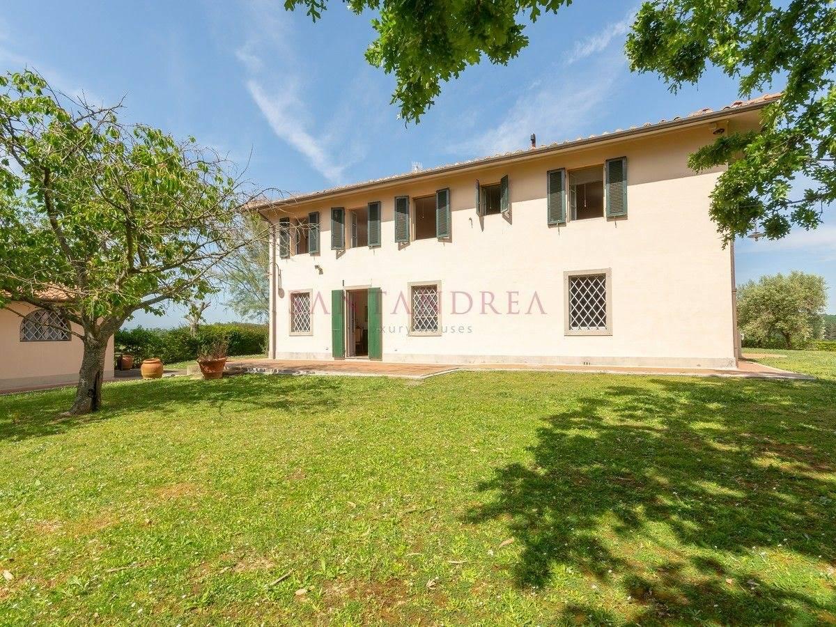 Picture of Villa For Sale in Collesalvetti, Tuscany, Italy