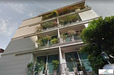 Apartment For Rent in Phloen Chit, Thailand