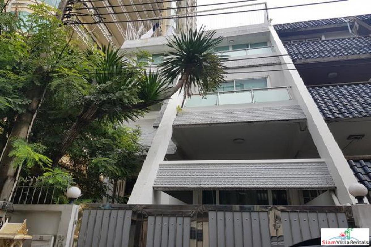 Picture of Home For Rent in Phrom Phong, Bangkok, Thailand