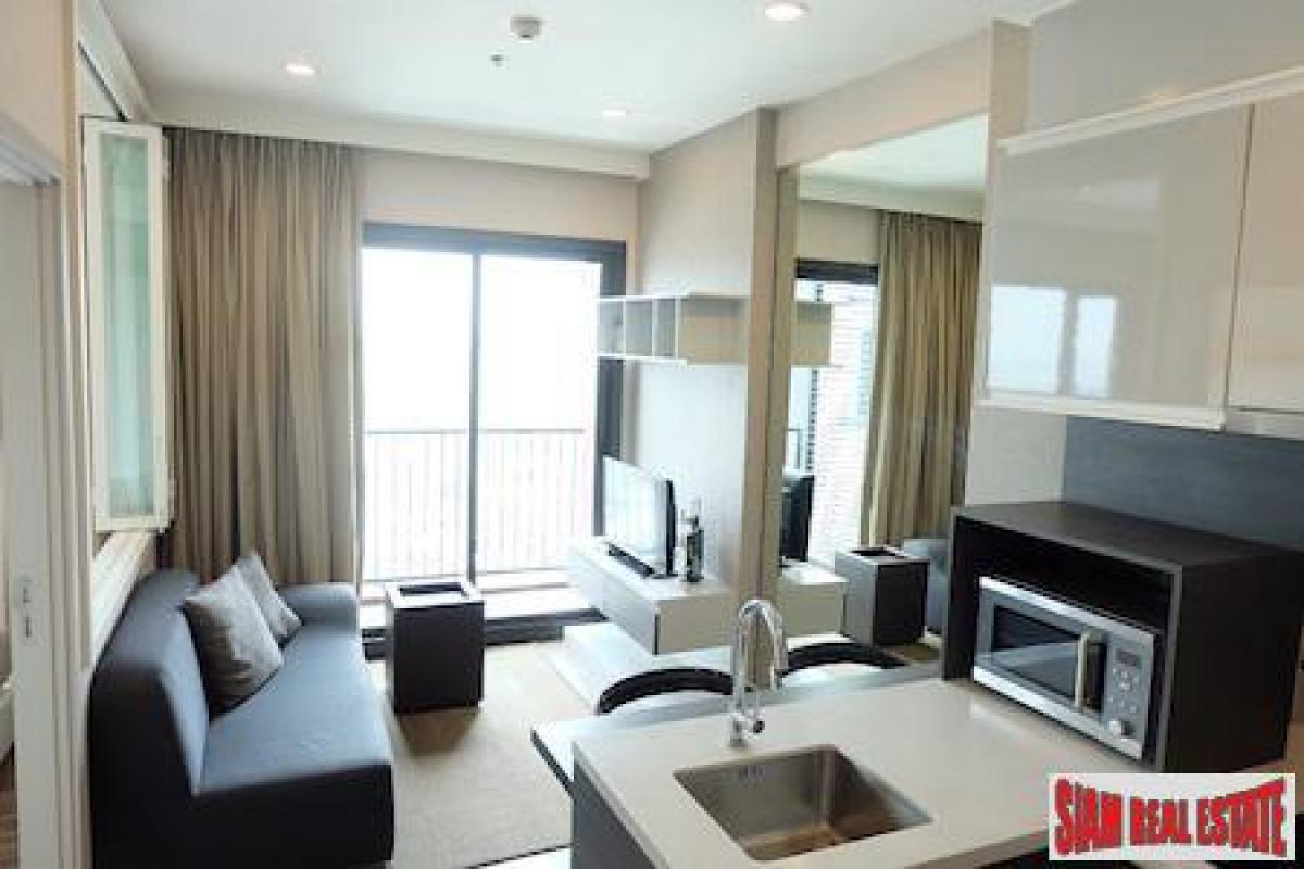 Picture of Apartment For Sale in Phra Khanong, Samut Prakan, Thailand