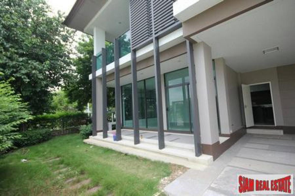 Picture of Home For Sale in On Nut, Bangkok, Thailand