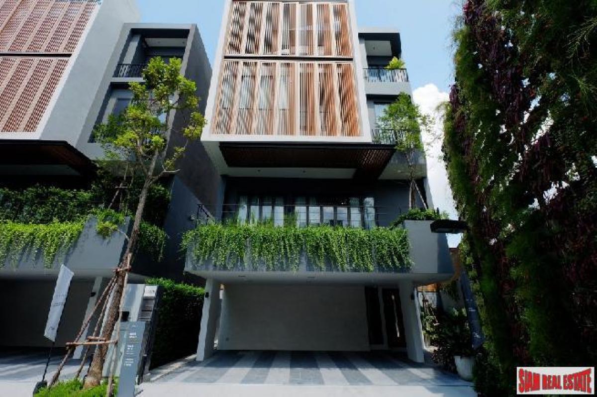 Picture of Home For Sale in Ekkamai, Bangkok, Thailand