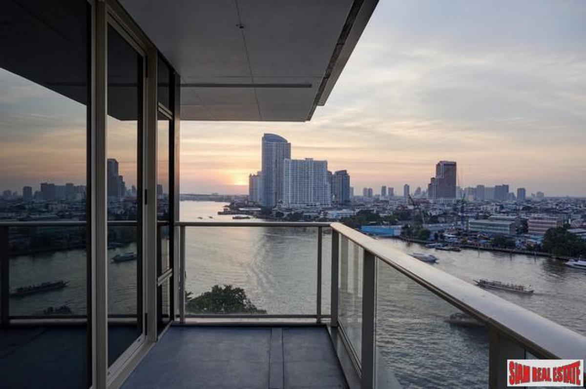 Picture of Apartment For Sale in Silom, Bangkok, Thailand