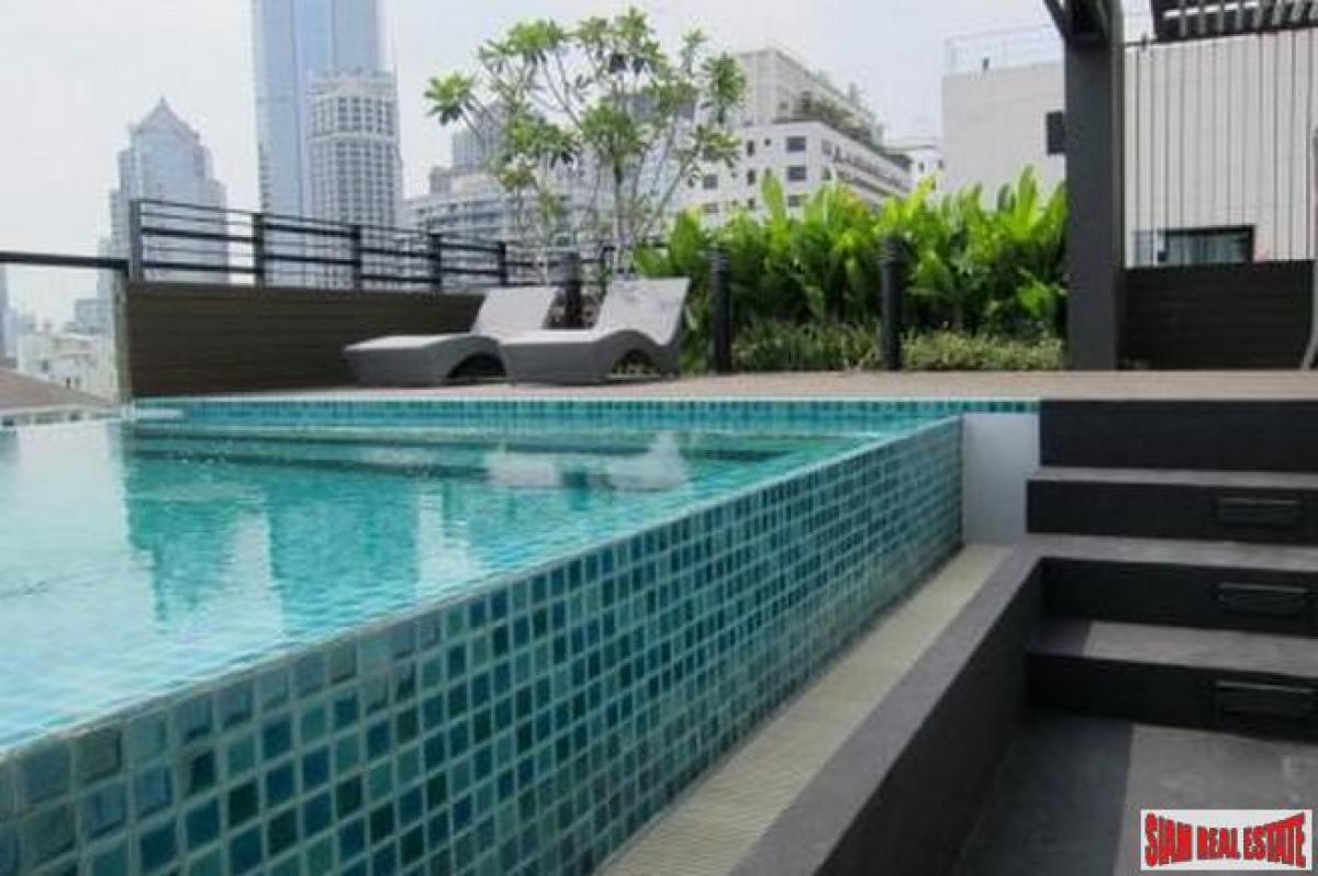Picture of Apartment For Sale in Phloen Chit, Bangkok, Thailand