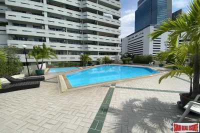 Apartment For Sale in Thong Lo, Thailand