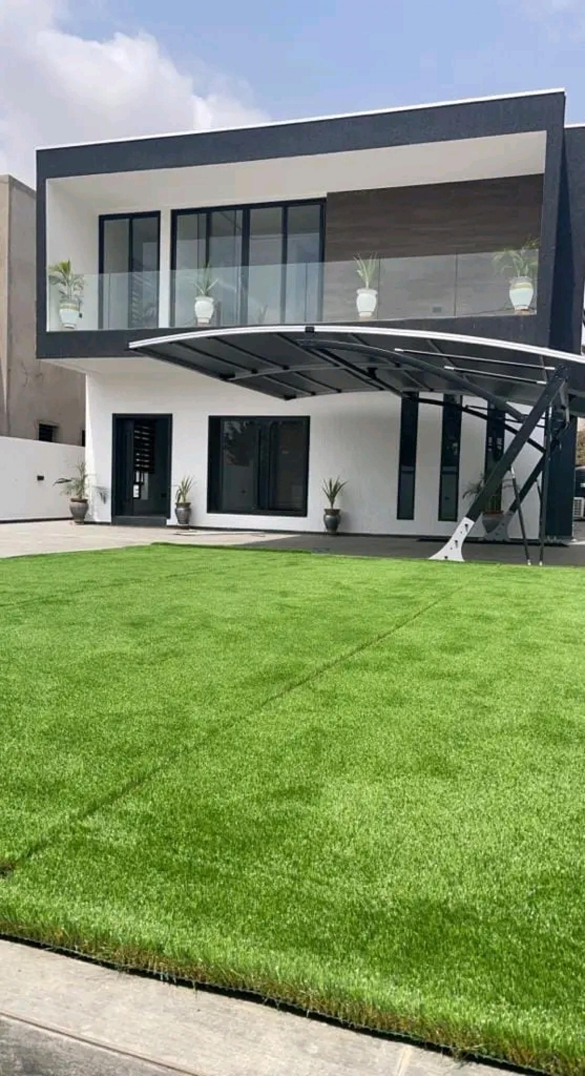 Picture of Townhome For Sale in Accra, Greater Accra, Ghana