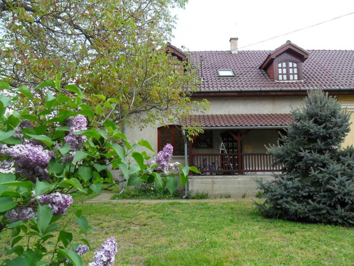 Picture of Home For Sale in Budapest, Budapest, Hungary