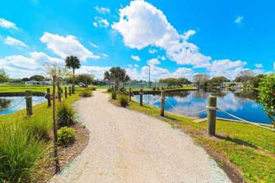 Home For Sale in Casselberry, Florida