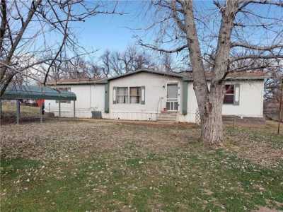 Home For Sale in Crescent, Oklahoma