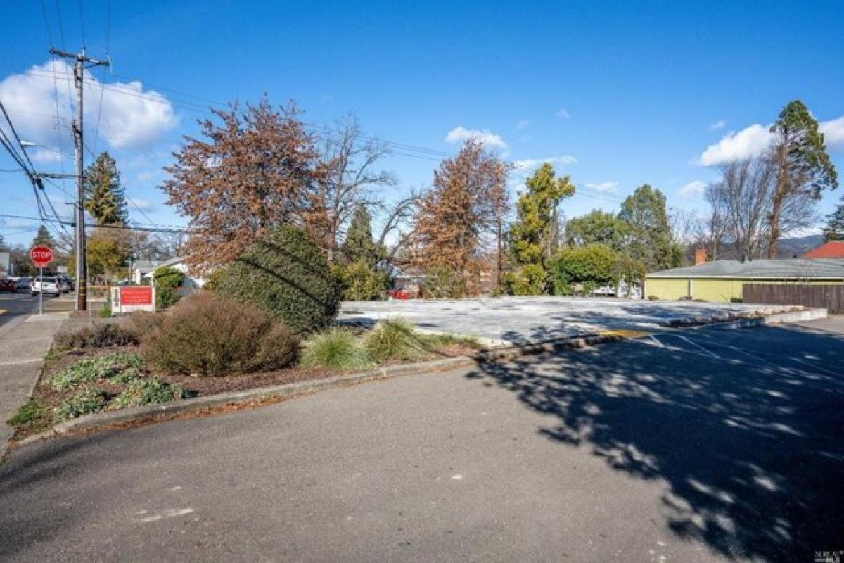 Picture of Residential Land For Sale in Ukiah, California, United States
