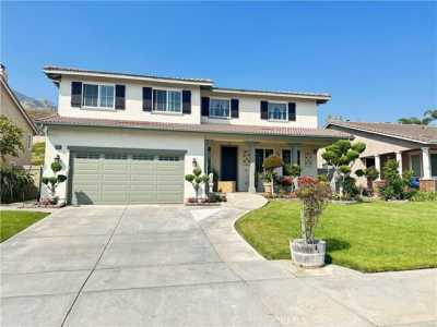 Home For Sale in Highland, California