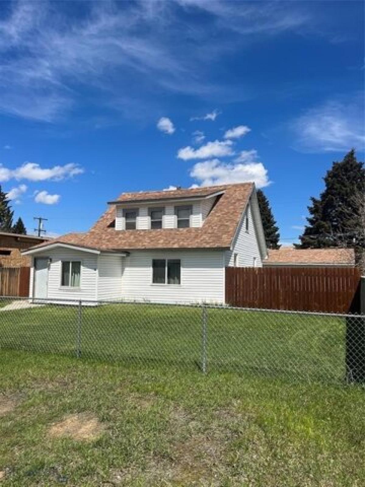 Picture of Home For Sale in Butte, Montana, United States
