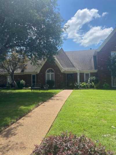 Home For Sale in Collierville, Tennessee