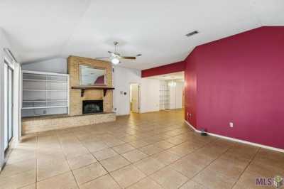 Home For Sale in Baton Rouge, Louisiana