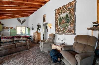 Home For Sale in Fawnskin, California