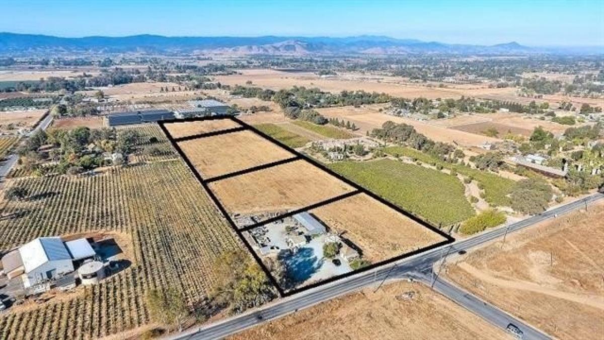 Picture of Residential Land For Sale in Gilroy, California, United States