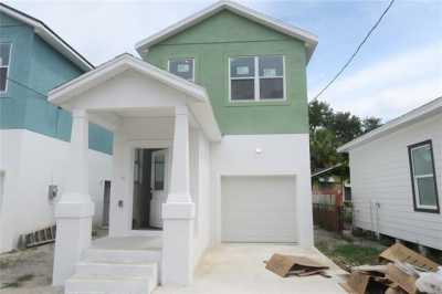 Home For Sale in Tampa, Florida