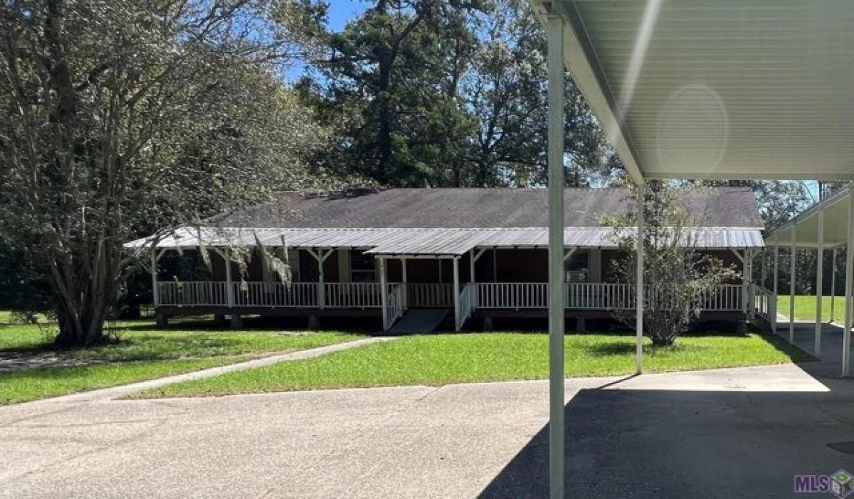 Picture of Home For Sale in Denham Springs, Louisiana, United States