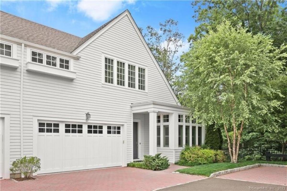 Picture of Home For Sale in Darien, Connecticut, United States