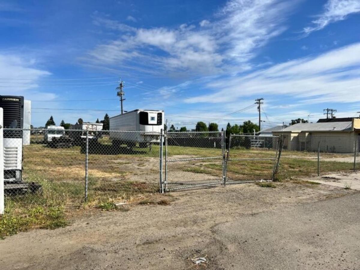 Picture of Residential Land For Sale in Madera, California, United States