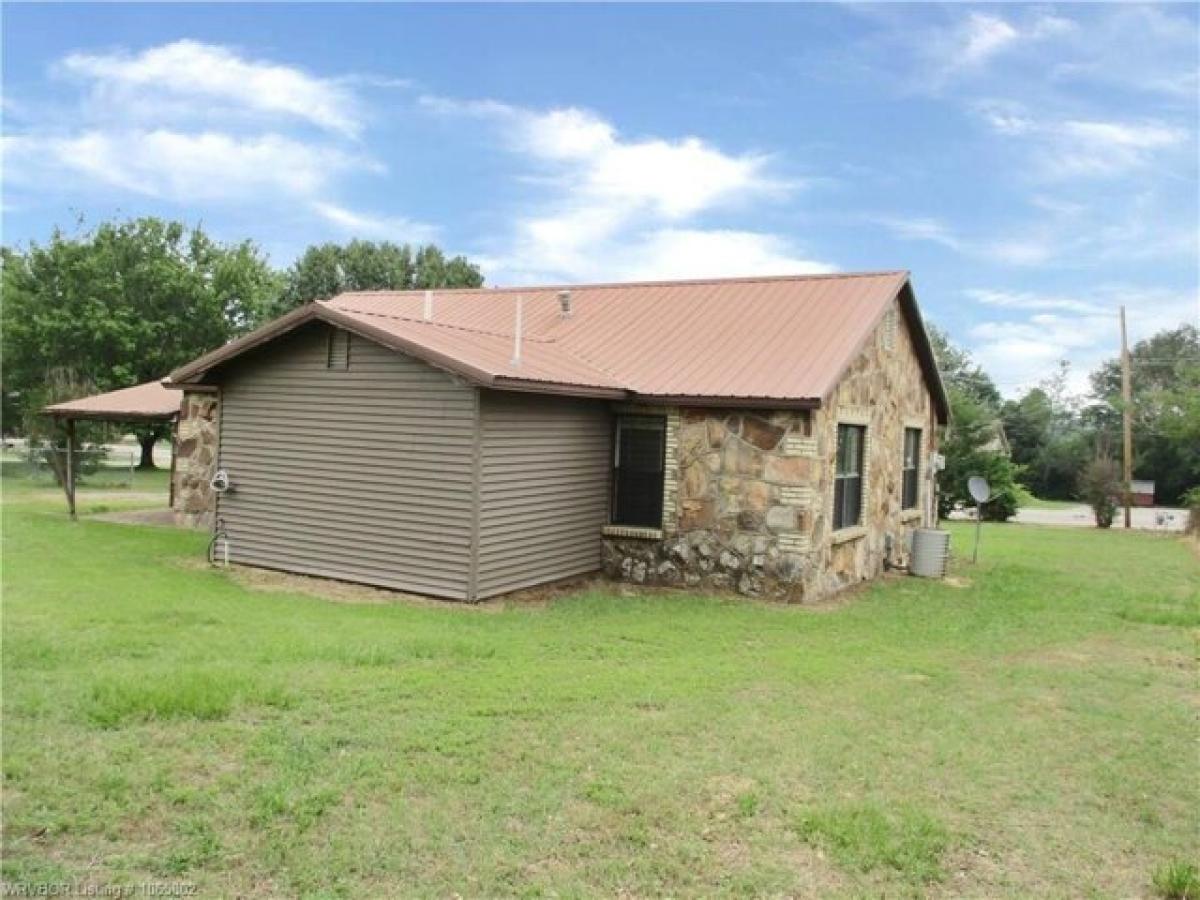 Picture of Home For Sale in Ozark, Arkansas, United States