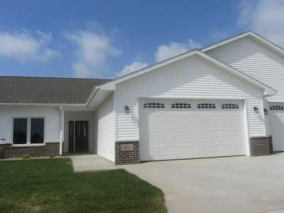 Home For Sale in Cedar Falls, Iowa