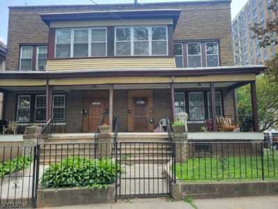 Apartment For Rent in Newark, New Jersey