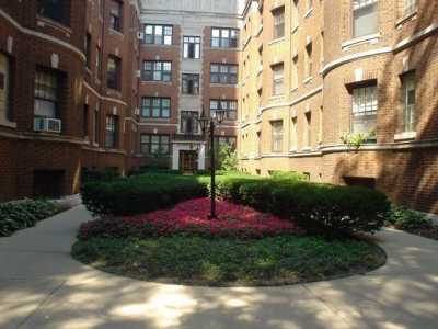 Home For Rent in Chicago, Illinois