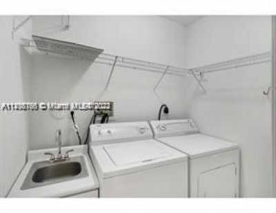 Home For Rent in Hialeah, Florida