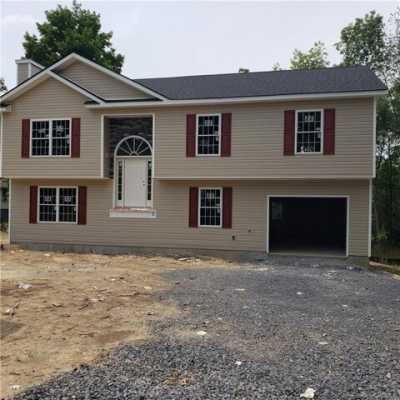 Home For Sale in Middletown, New York