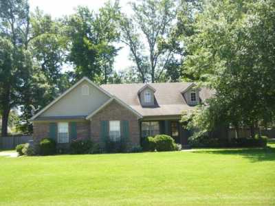 Home For Sale in Marion, Arkansas