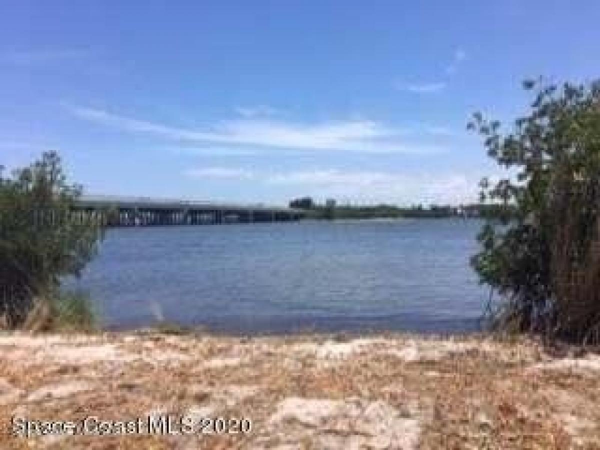 Picture of Residential Land For Sale in Sebastian, Florida, United States