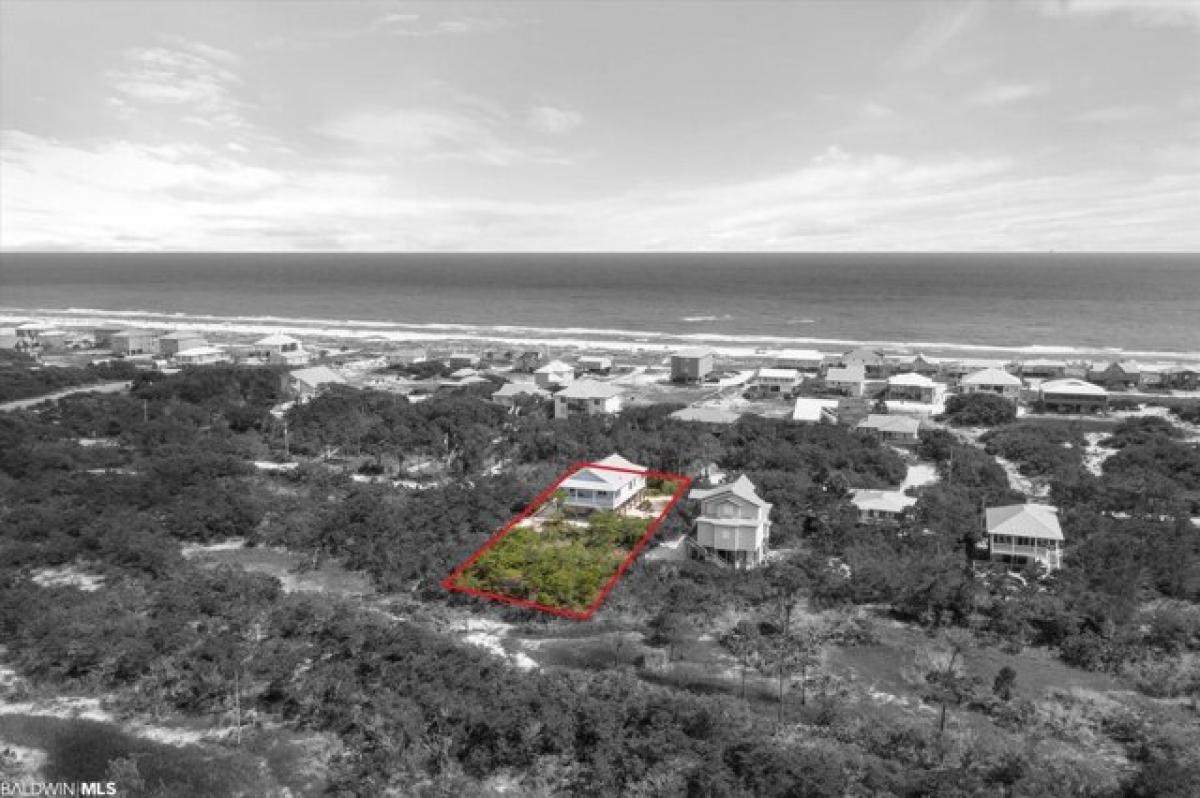 Picture of Home For Sale in Gulf Shores, Alabama, United States