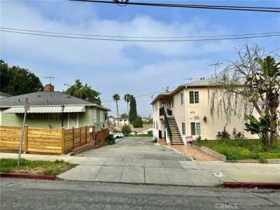 Home For Sale in Glendale, California