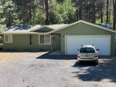 Home For Sale in Chiloquin, Oregon