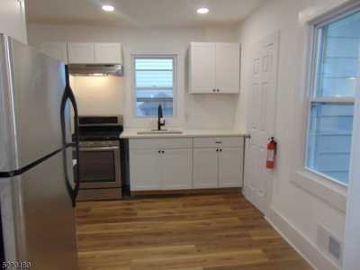 Home For Rent in Linden, New Jersey
