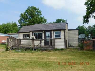 Home For Sale in Springport, Michigan