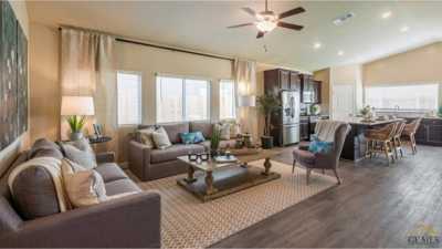 Home For Sale in Shafter, California